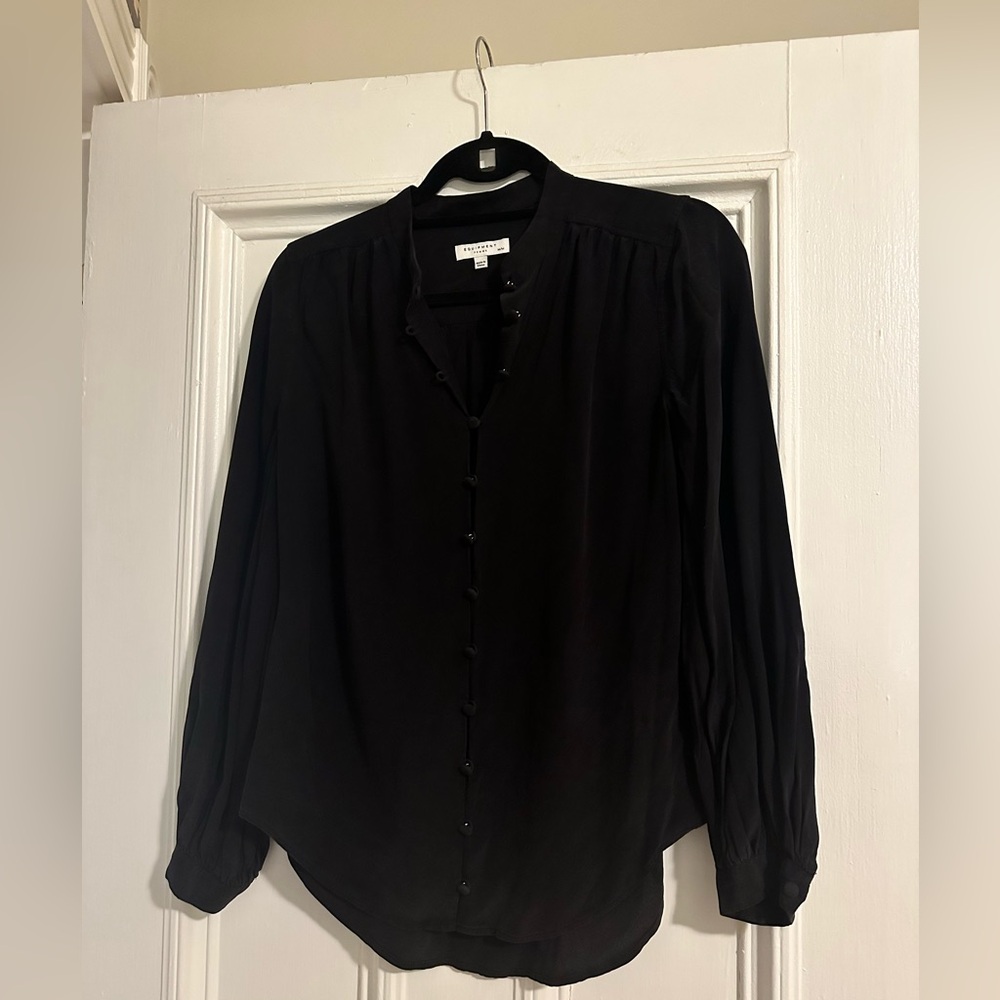 Long sleeve black button down top